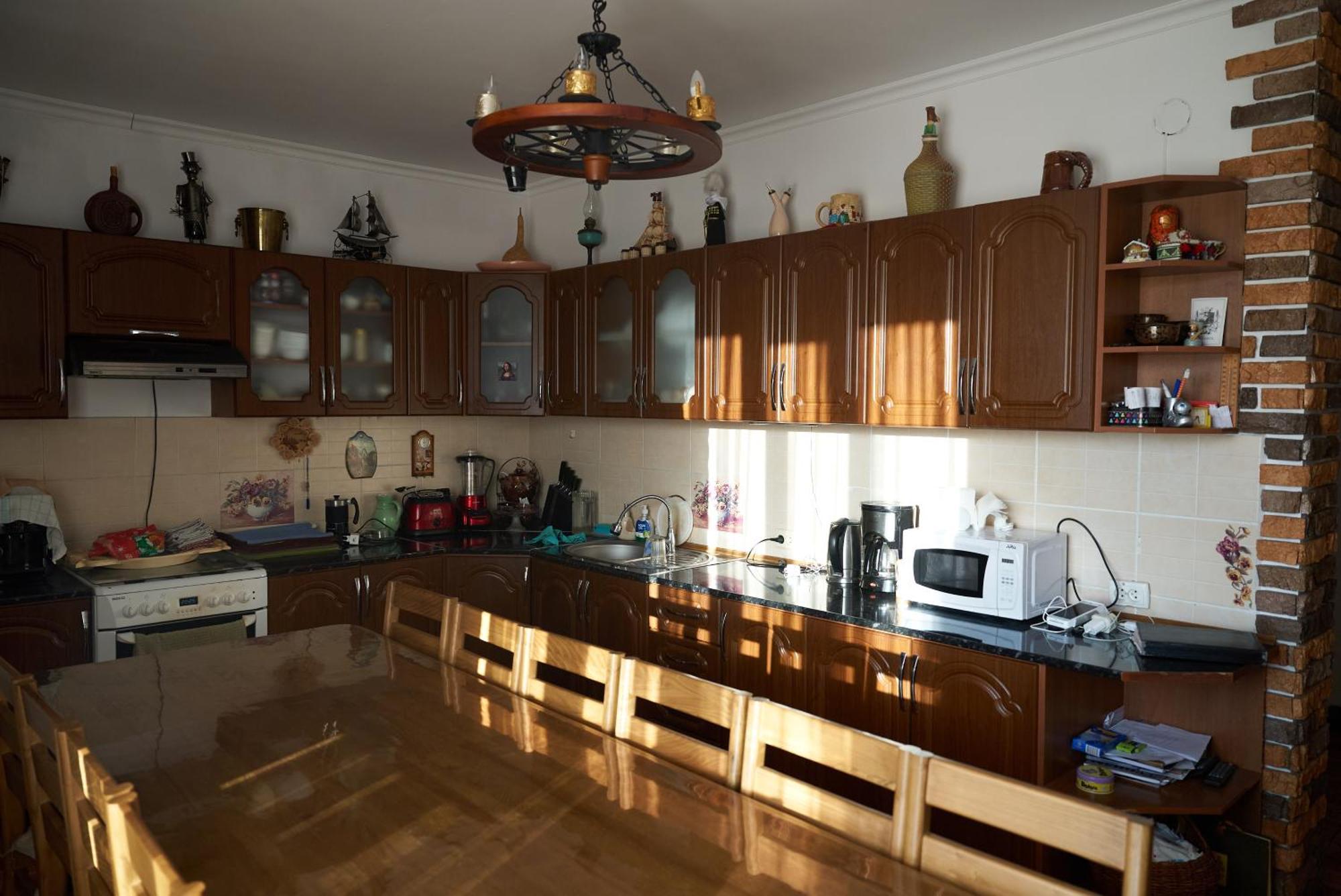 Argo Guest House Karakol Exterior photo